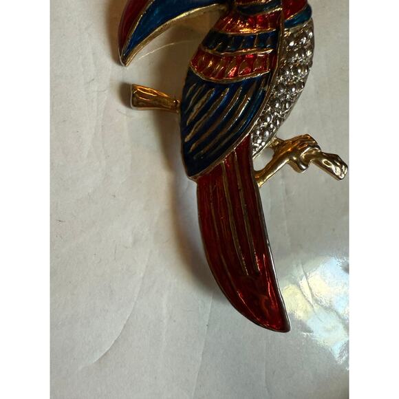 Vitnage Toucan Brooch Pin Goldtone - Picture 4 of 5